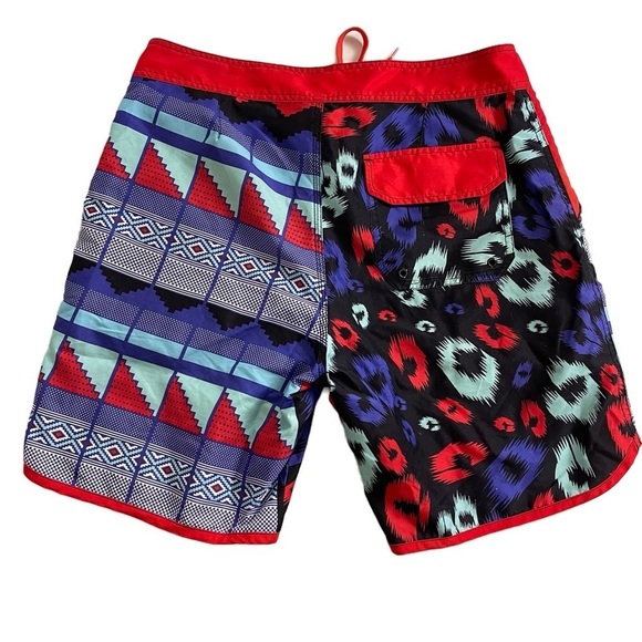 BEAUTIFUL GIANT Men’s Leopard Aztec Print Surf Shorts - Medium - Picture 5 of 7